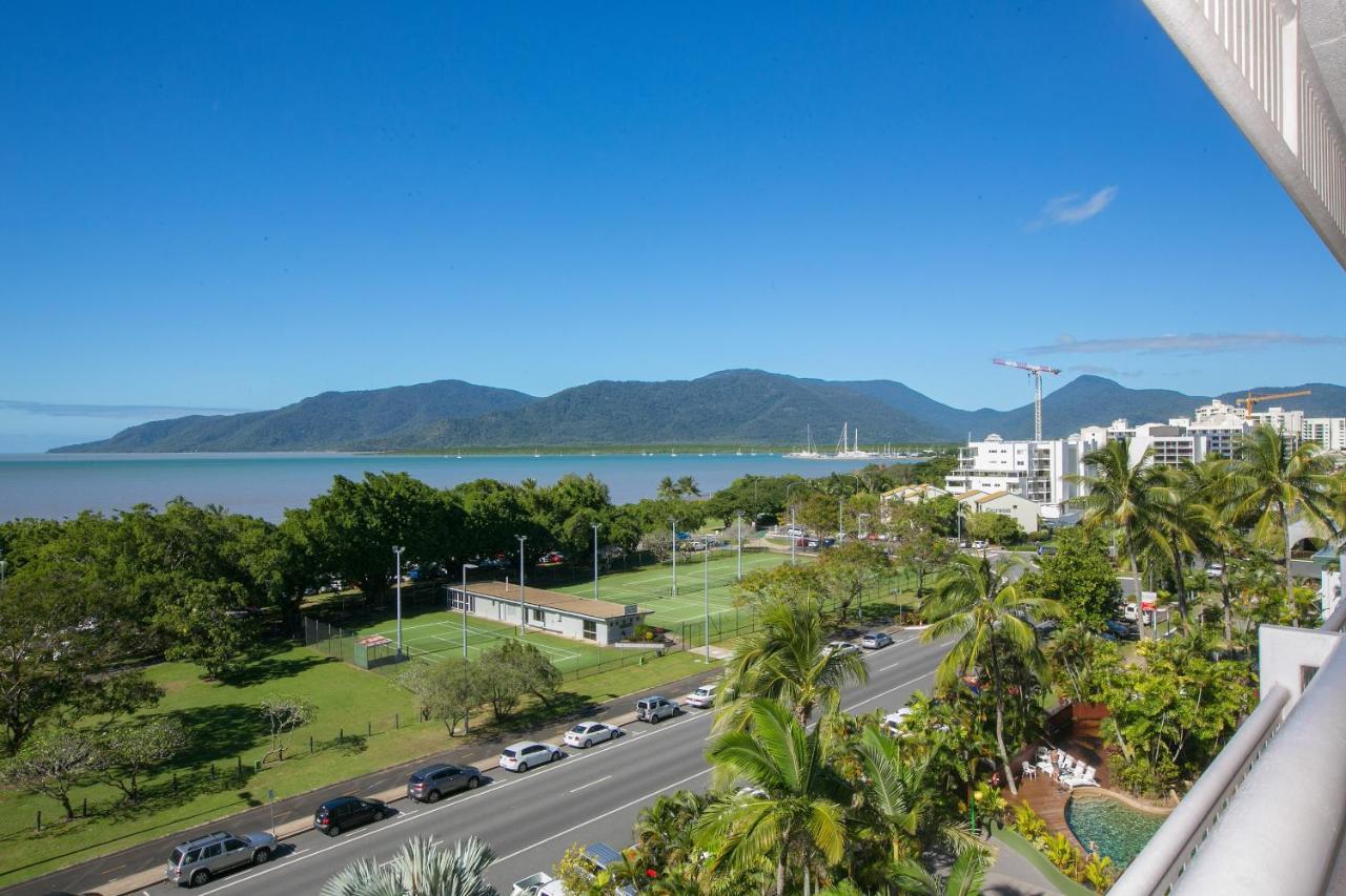 Cairns Luxury Seaview Apartment Exterior foto