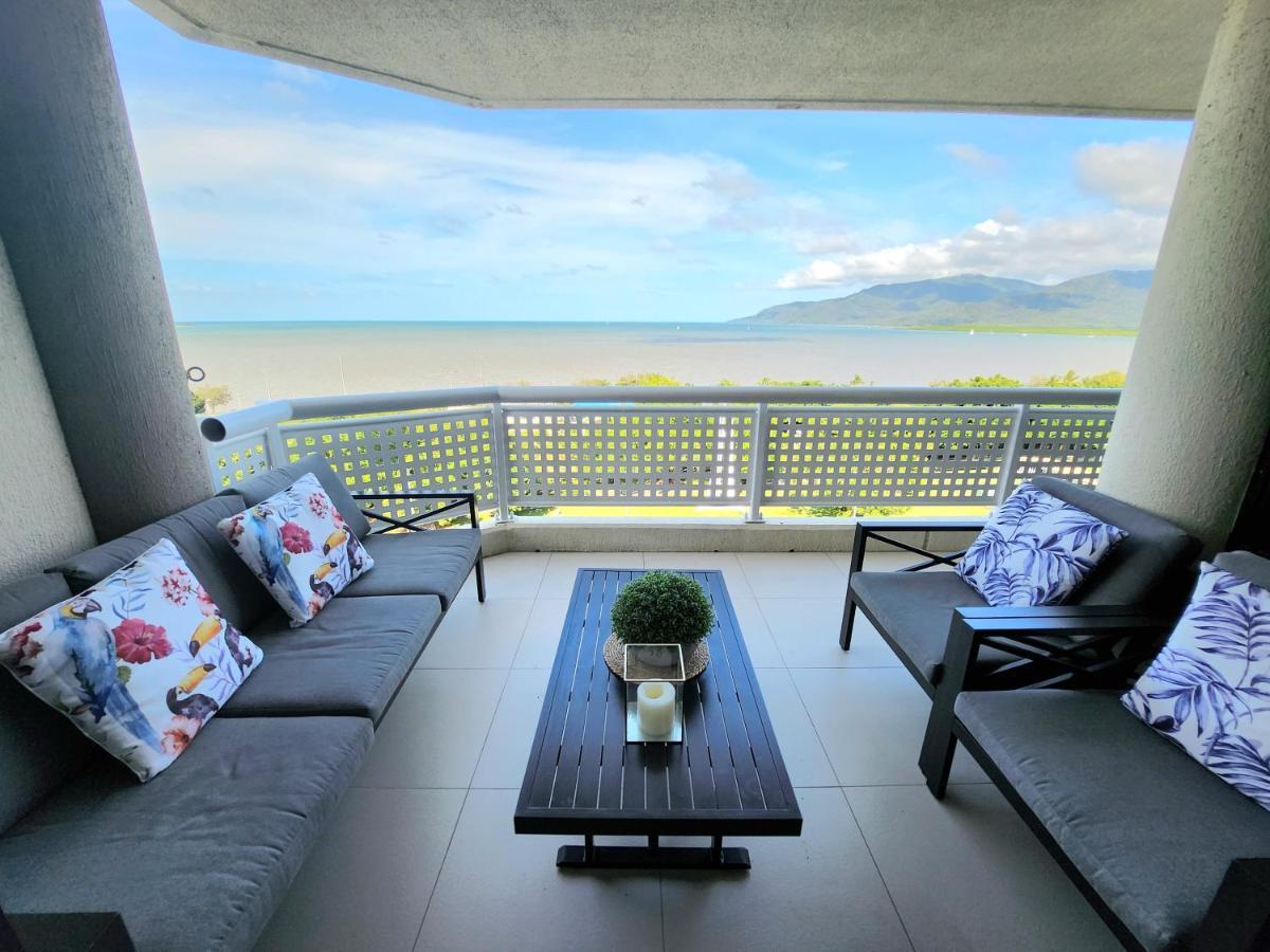 Cairns Luxury Seaview Apartment Exterior foto
